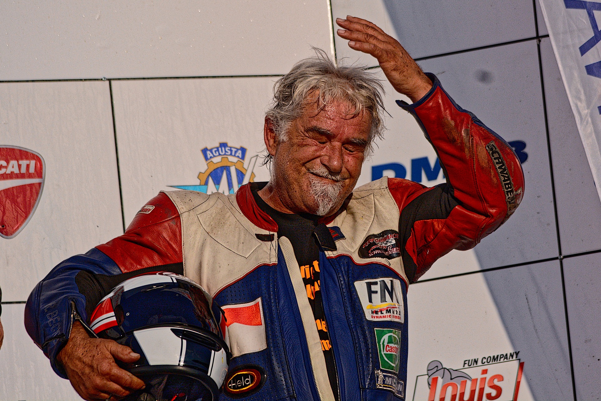 Wolfgang Rolf Becker IGK8 copy 3000x2000