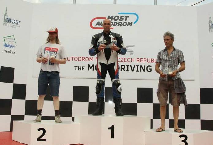 Podium Serien Race 1  2